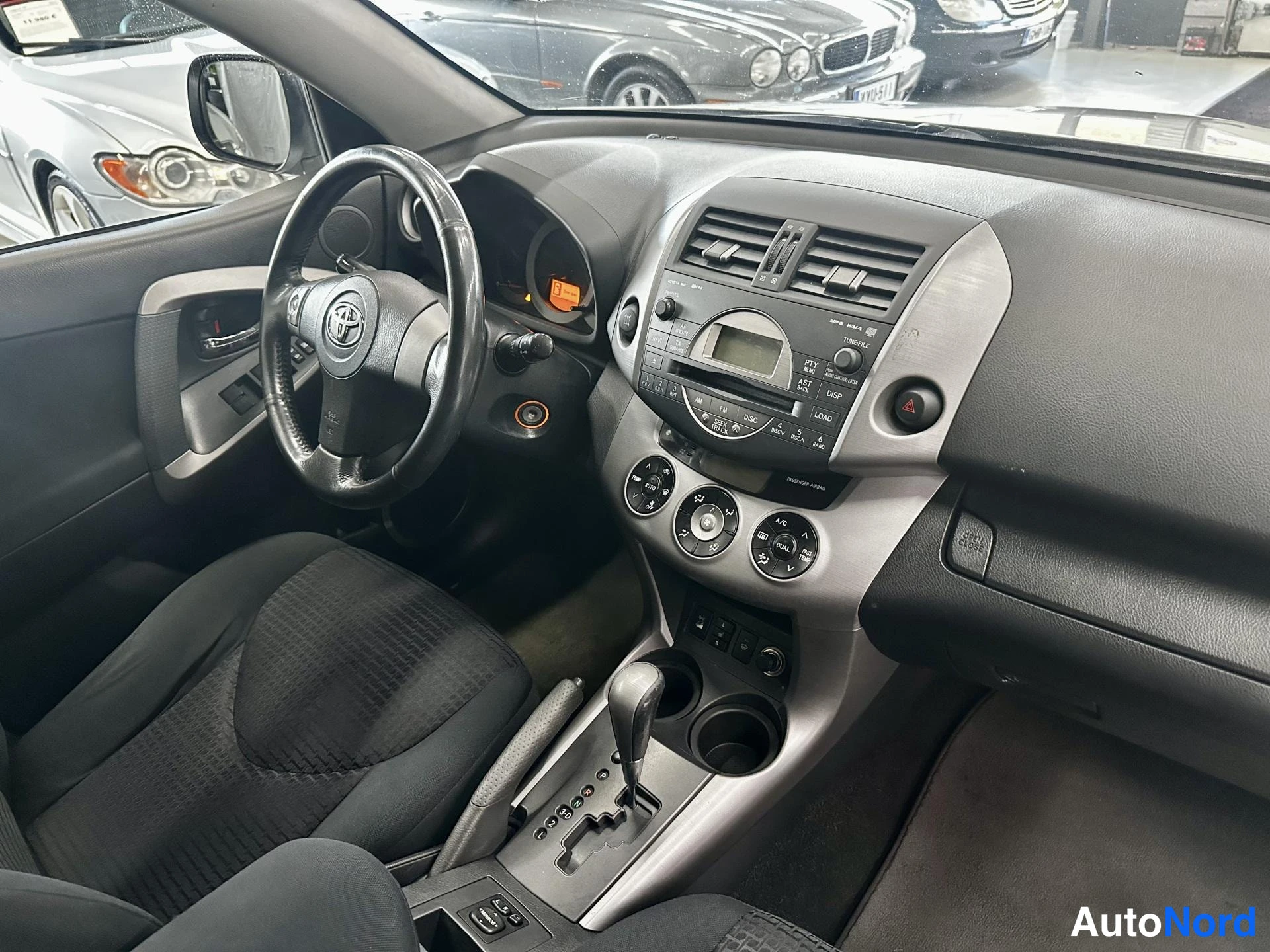 Hopea Toyota RAV4 2007, kuva 9
