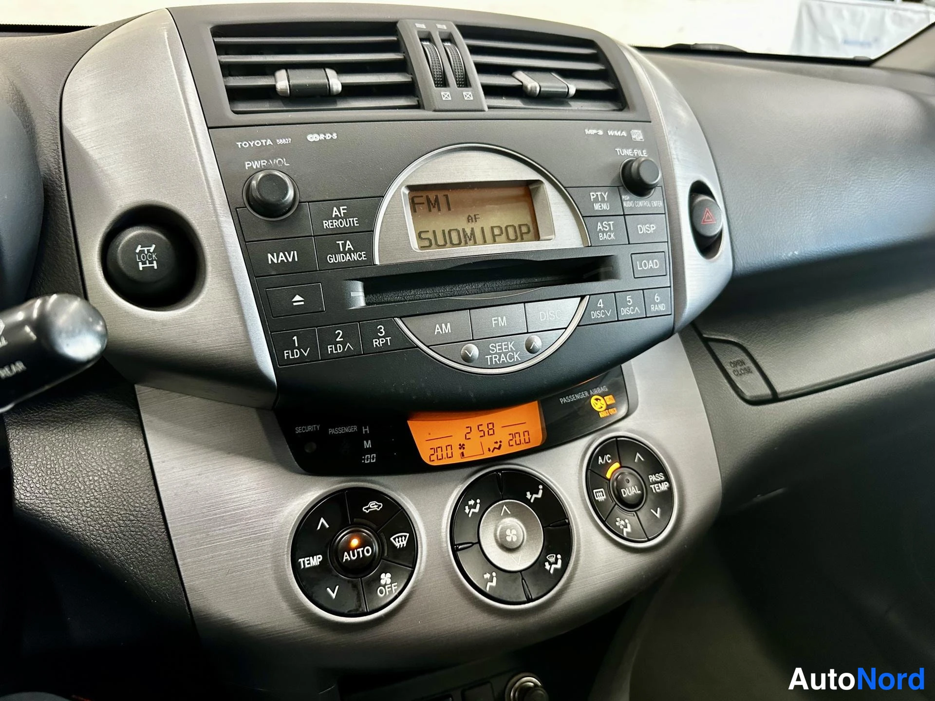 Hopea Toyota RAV4 2007, kuva 10