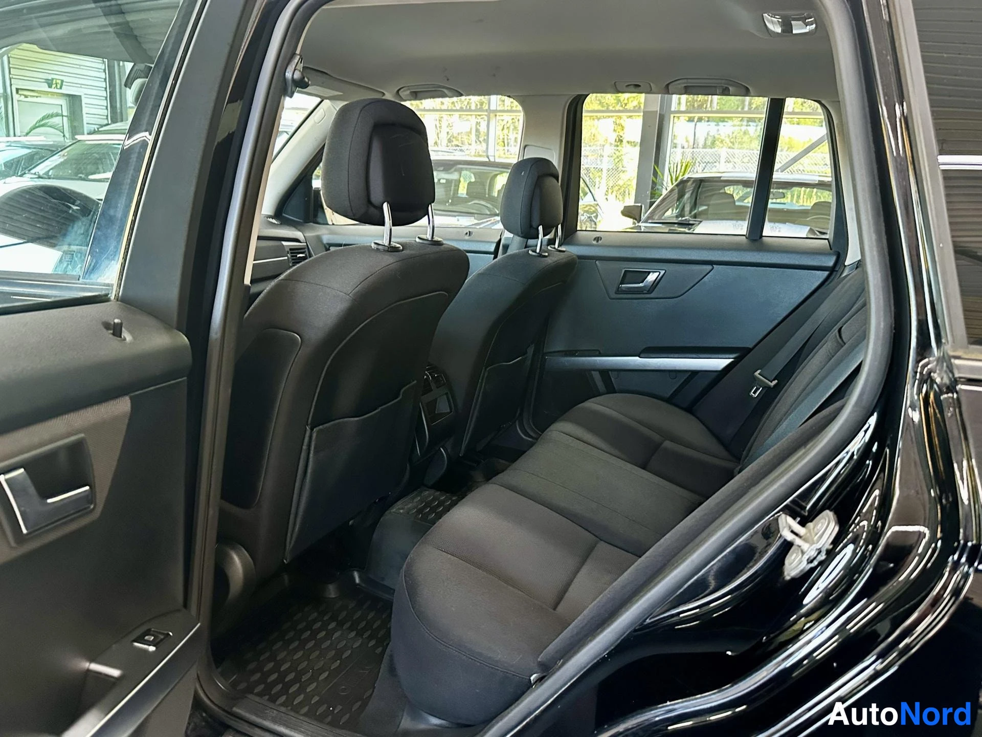 Musta Mercedes-Benz GLK 220 CDI 2010, kuva 13