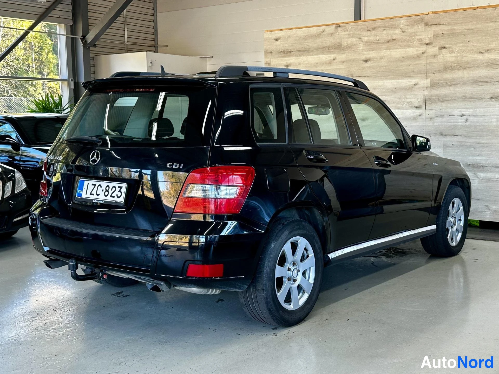 Musta Mercedes-Benz GLK 220 CDI 2010, kuva 5