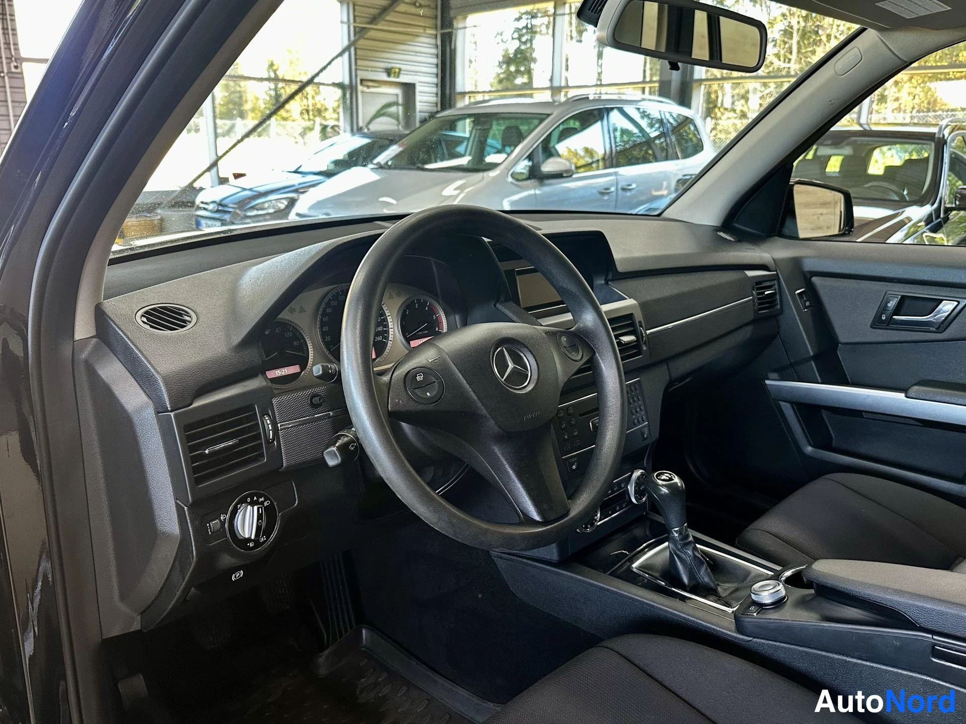 Musta Mercedes-Benz GLK 220 CDI 2010, kuva 8