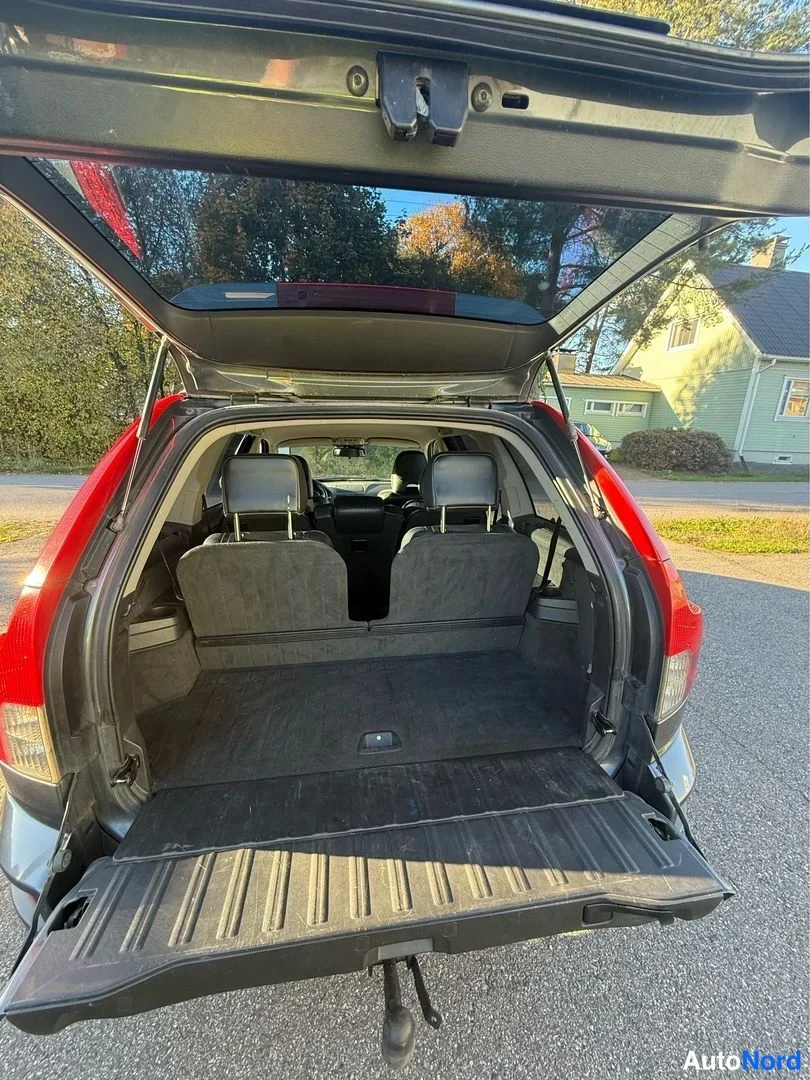 Harmaa Volvo XC90 2008, tavaratila, kuva 13