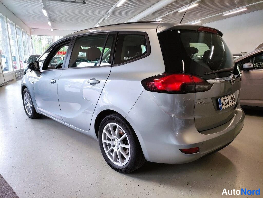 Harmaa Opel Zafira Tourer 2012, takaviisto, kuva 3