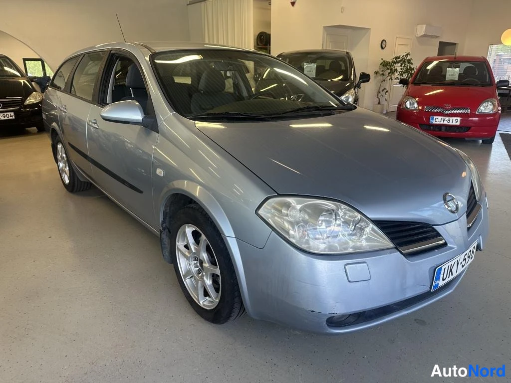 Sininen Nissan Primera 2005, kuva 2