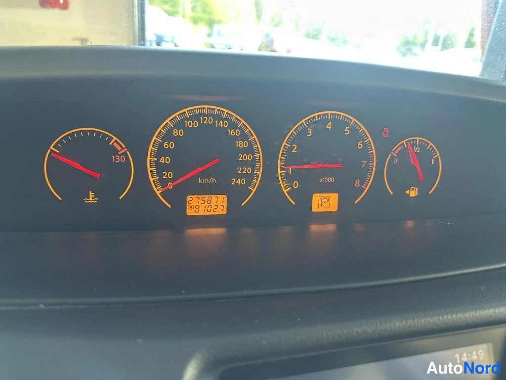 Sininen Nissan Primera 2005, kuva 10