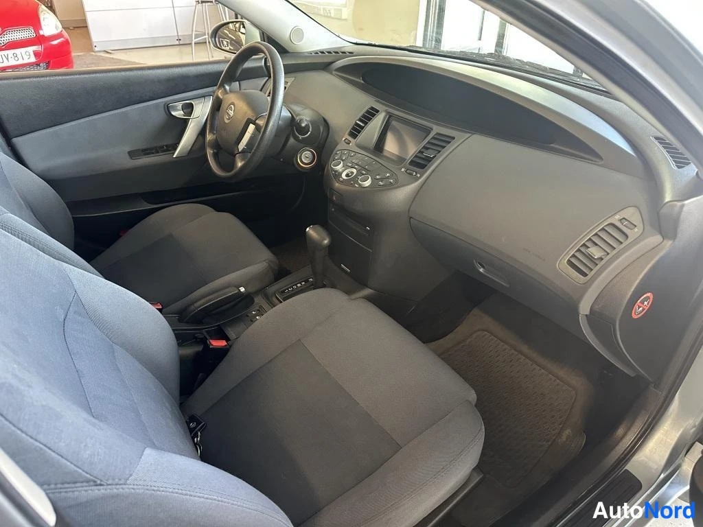 Sininen Nissan Primera 2005, kuva 6