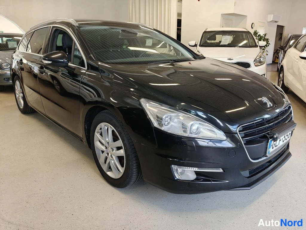 Musta Peugeot 508 2014, etuviisto, keula oikealle, kuva 2