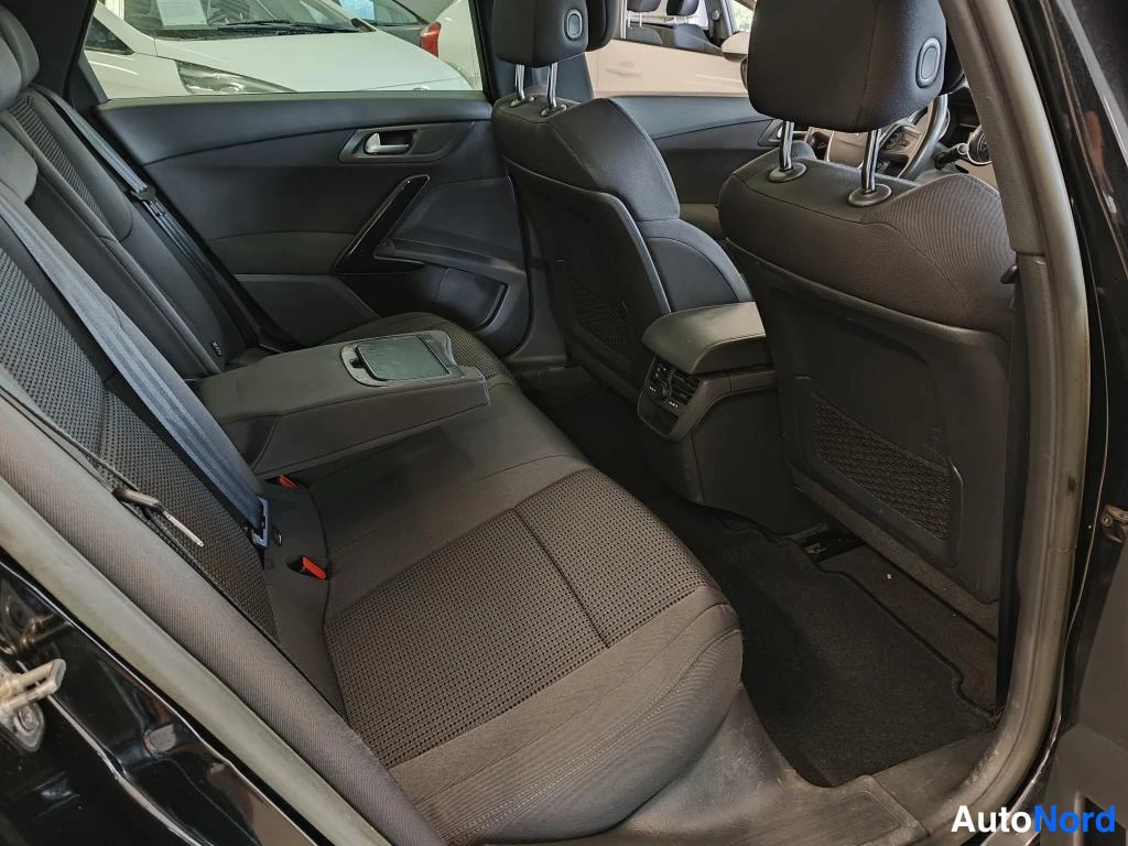 Musta Peugeot 508 2014, takaistuimet, kuva 8