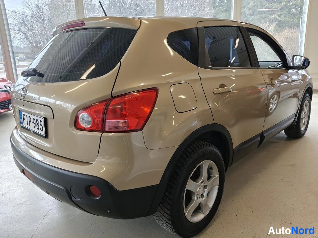 Kupari Nissan Qashqai 2007, takaviisto, kuva 4