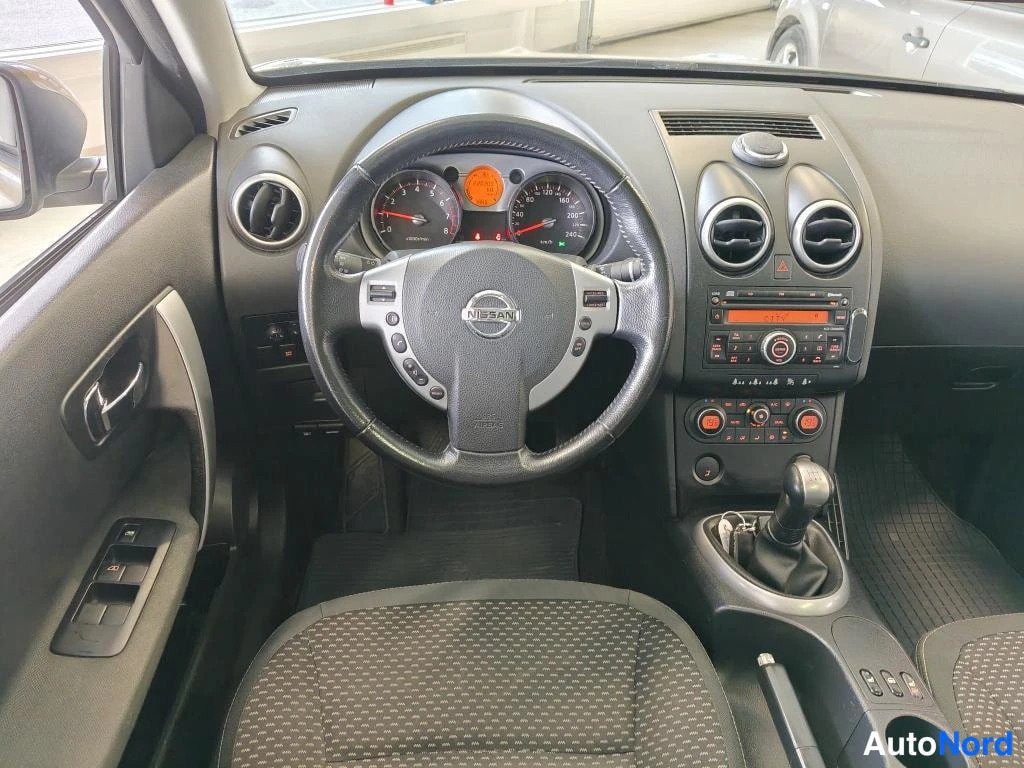 Kupari Nissan Qashqai 2007, ohjaamo, kuva 6