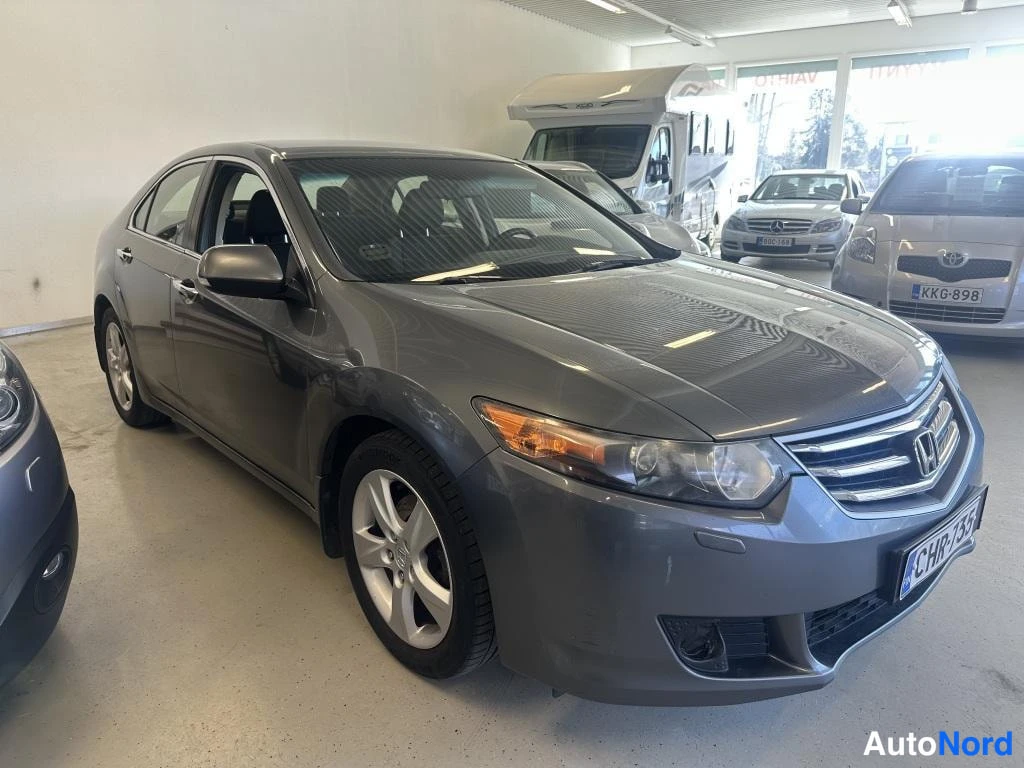 Harmaa Honda Accord 2010, kuva 2