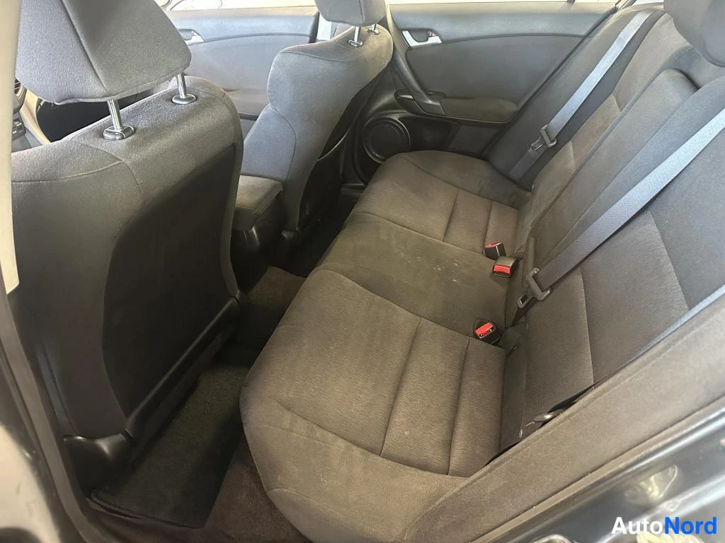 Harmaa Honda Accord 2010, kuva 7