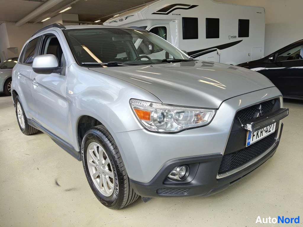 Harmaa Mitsubishi ASX 2012, etuviisto, keula oikealle, kuva 2