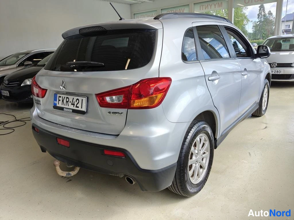 Harmaa Mitsubishi ASX 2012, takaviisto, kuva 4