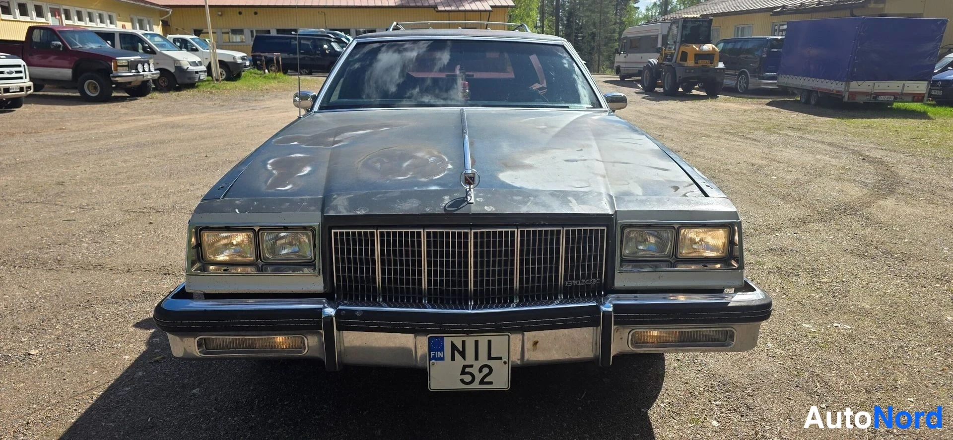 Kupari Buick Electra 1985, edestä, kuva 5