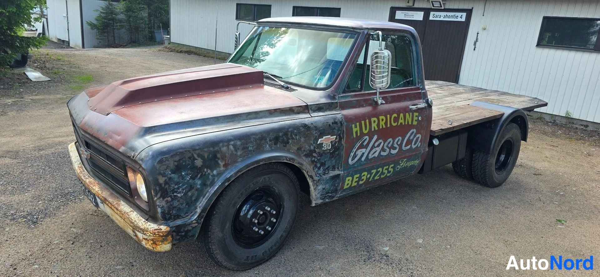 Ruskea Chevrolet C20 V8 1967, etuviisto, keula vasemmalle, kuva 4