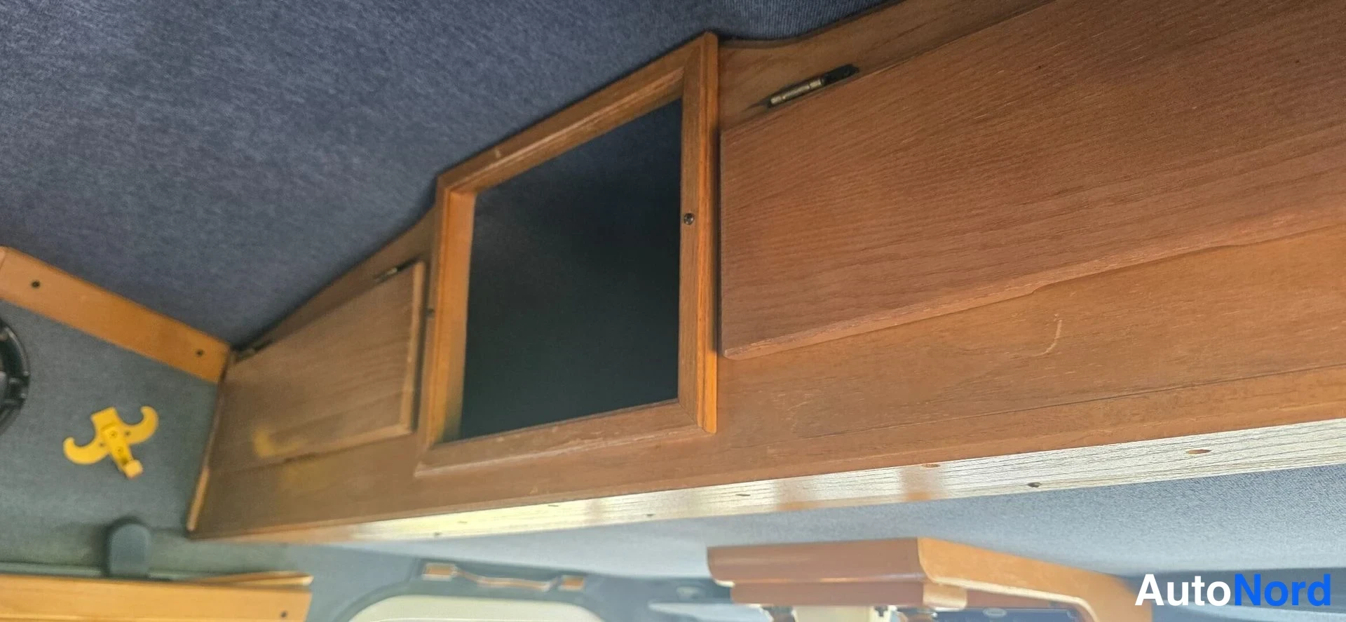 Sininen Chevrolet Chevy Van 1990, yksityiskohta, kuva 15