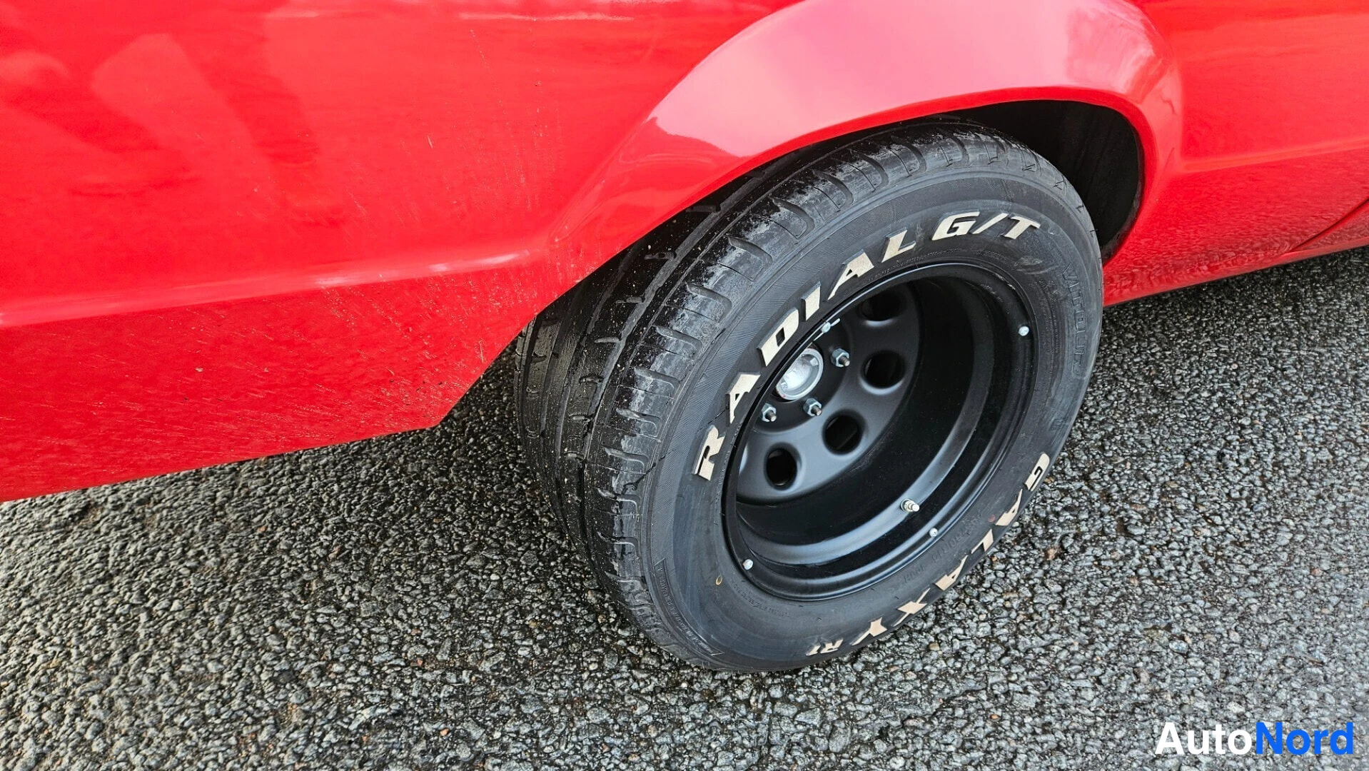 Punainen Chevrolet El Camino 1978, yksityiskohta, kuva 23