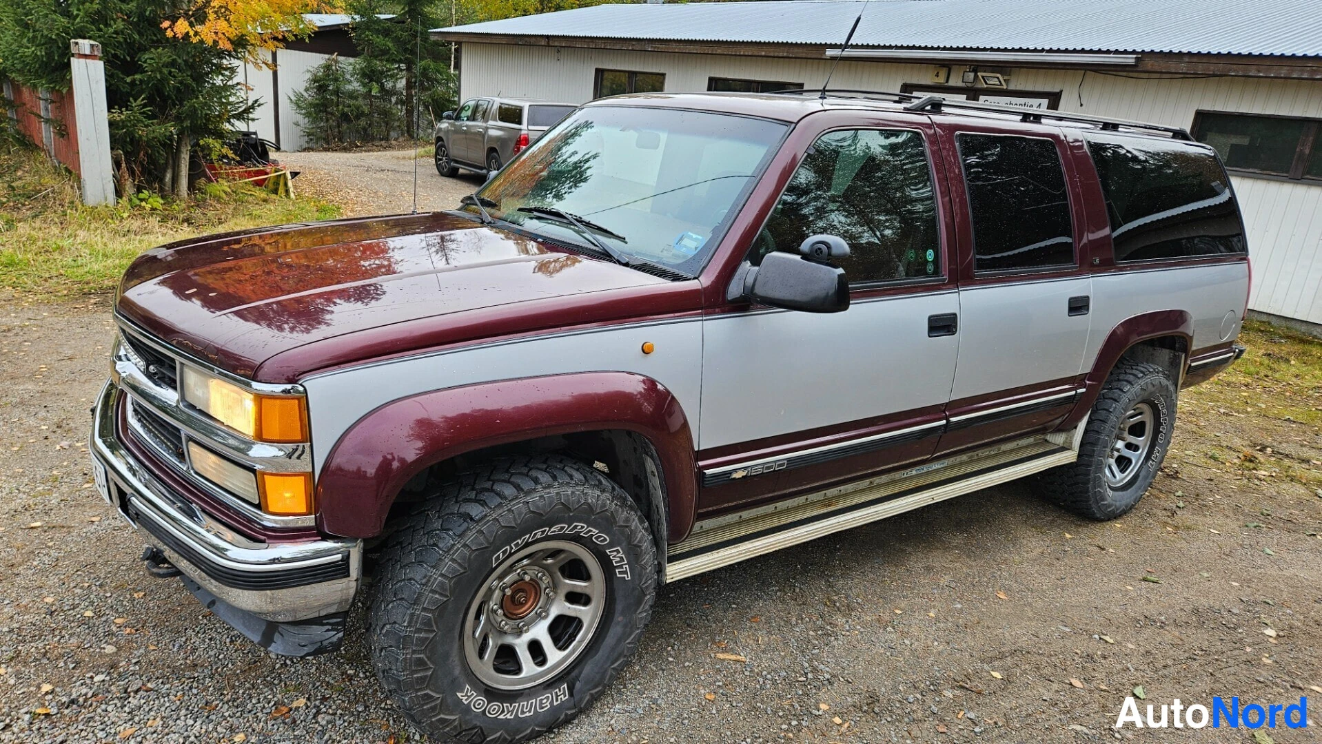 Chevrolet Suburban HYVÄ SUBBE 6 henkilön KEVYTKA 1995
