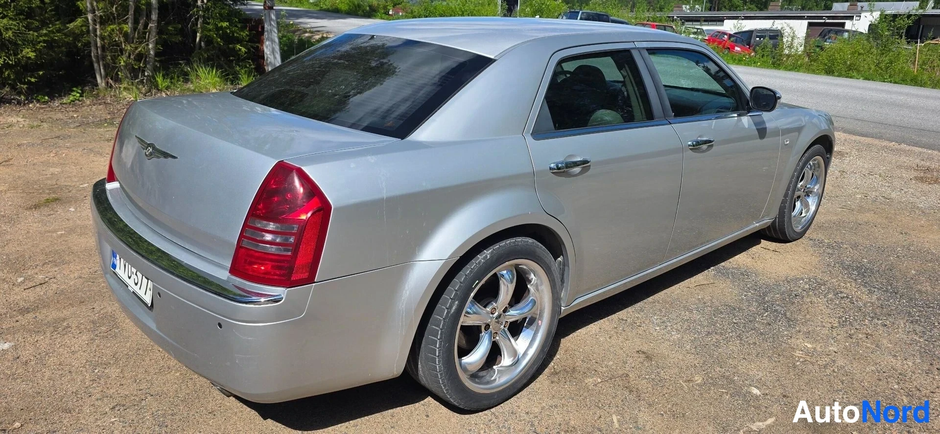 Hopea Chrysler 300C 2004, takaviisto, kuva 6
