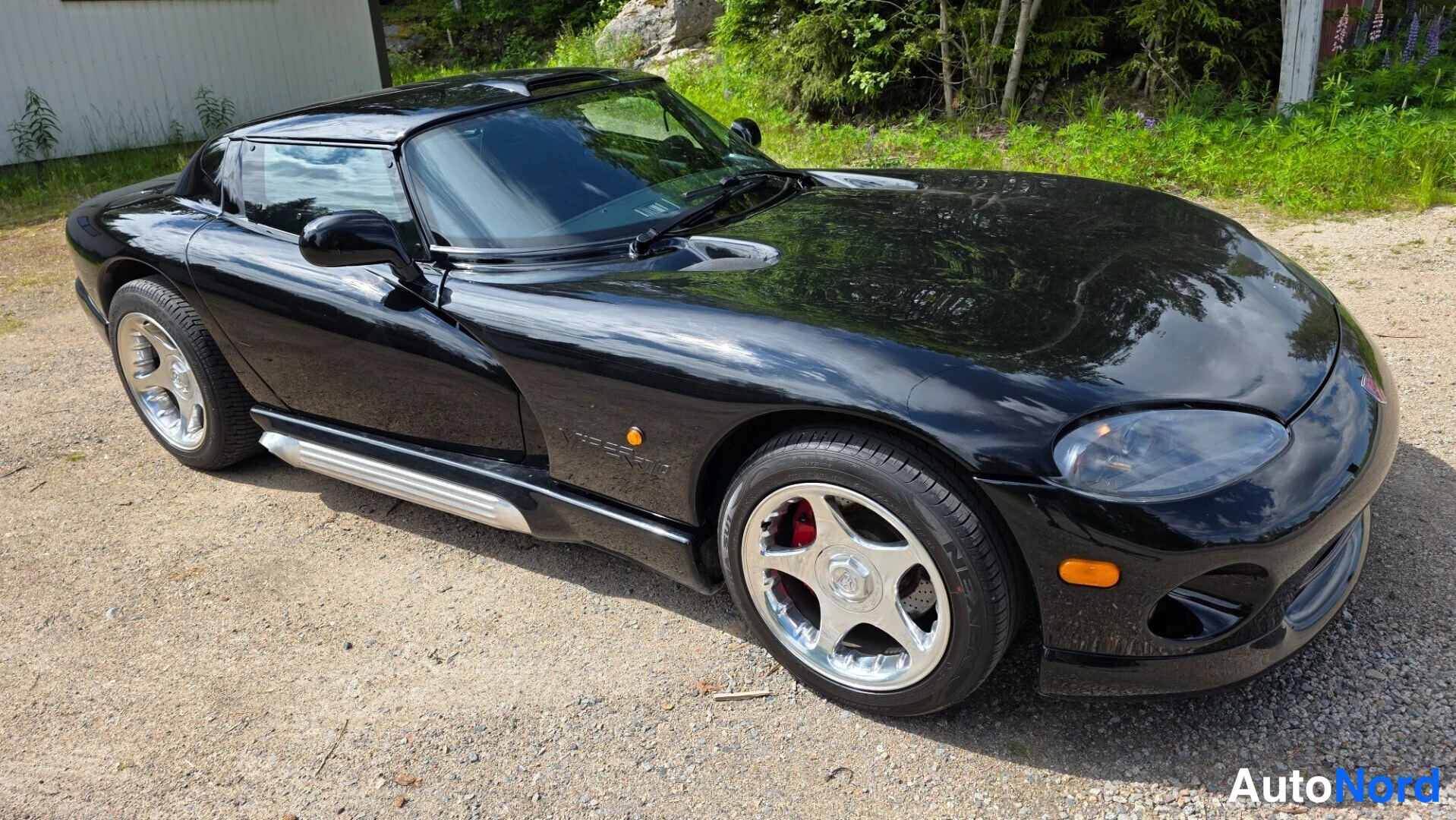 Musta Dodge Viper 1994, etuviisto, keula oikealle, kuva 5
