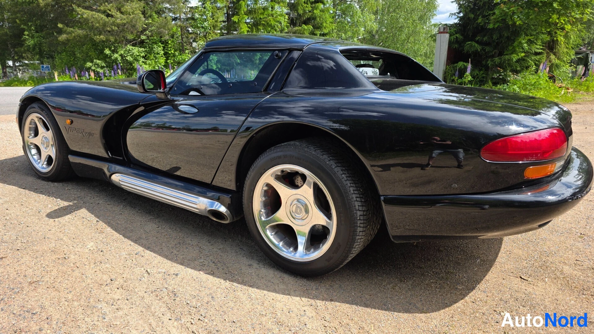 Musta Dodge Viper 1994, takaviisto, kuva 12