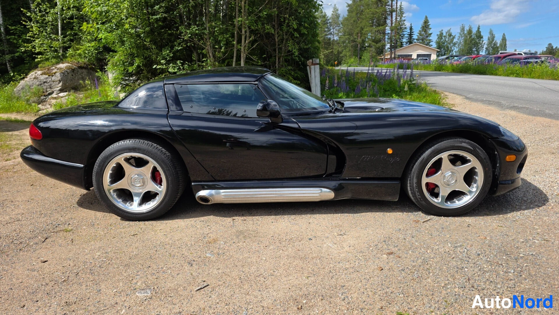 Musta Dodge Viper 1994, sivulta, kuva 7
