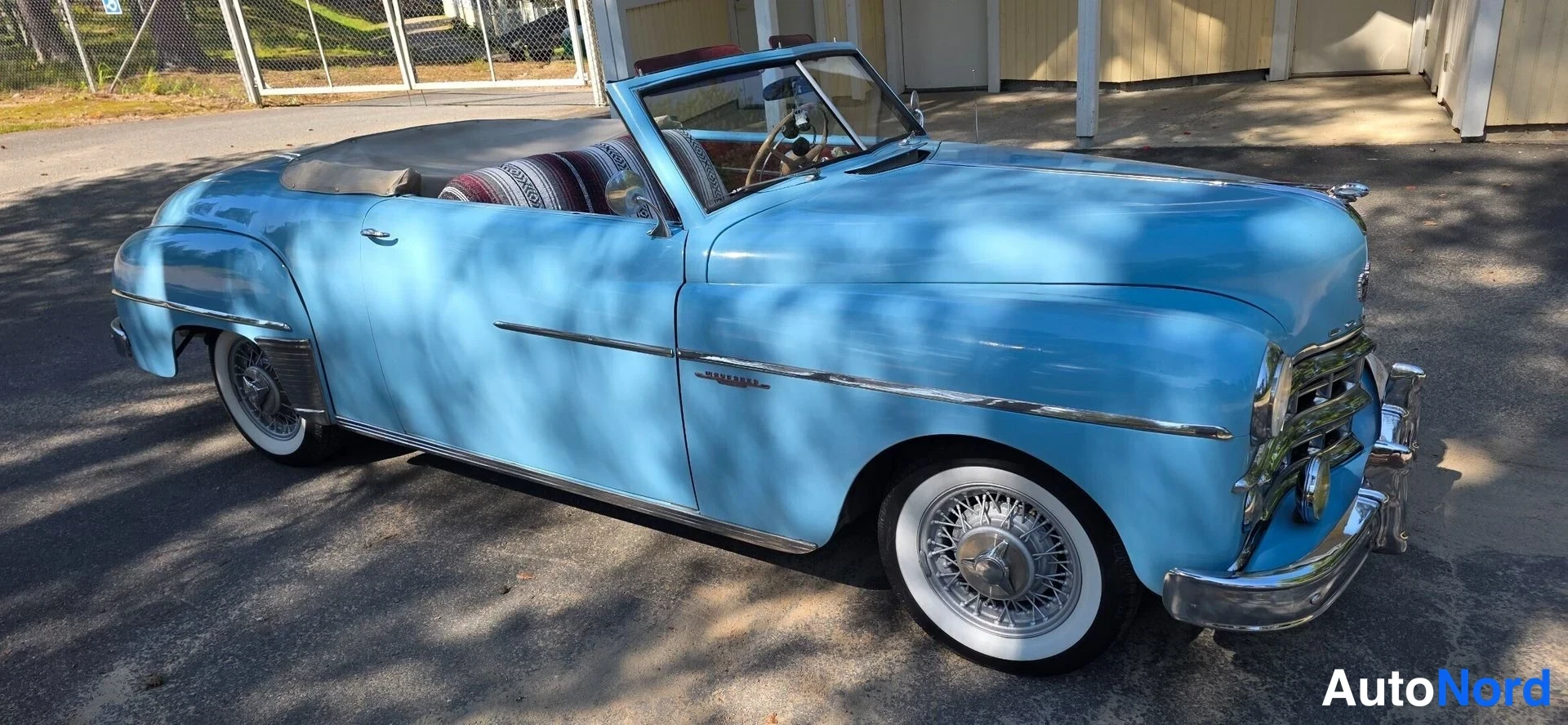 Turkoosi Dodge Wayfahrer Museorekister 1949, etuviisto, keula oikealle, kuva 4