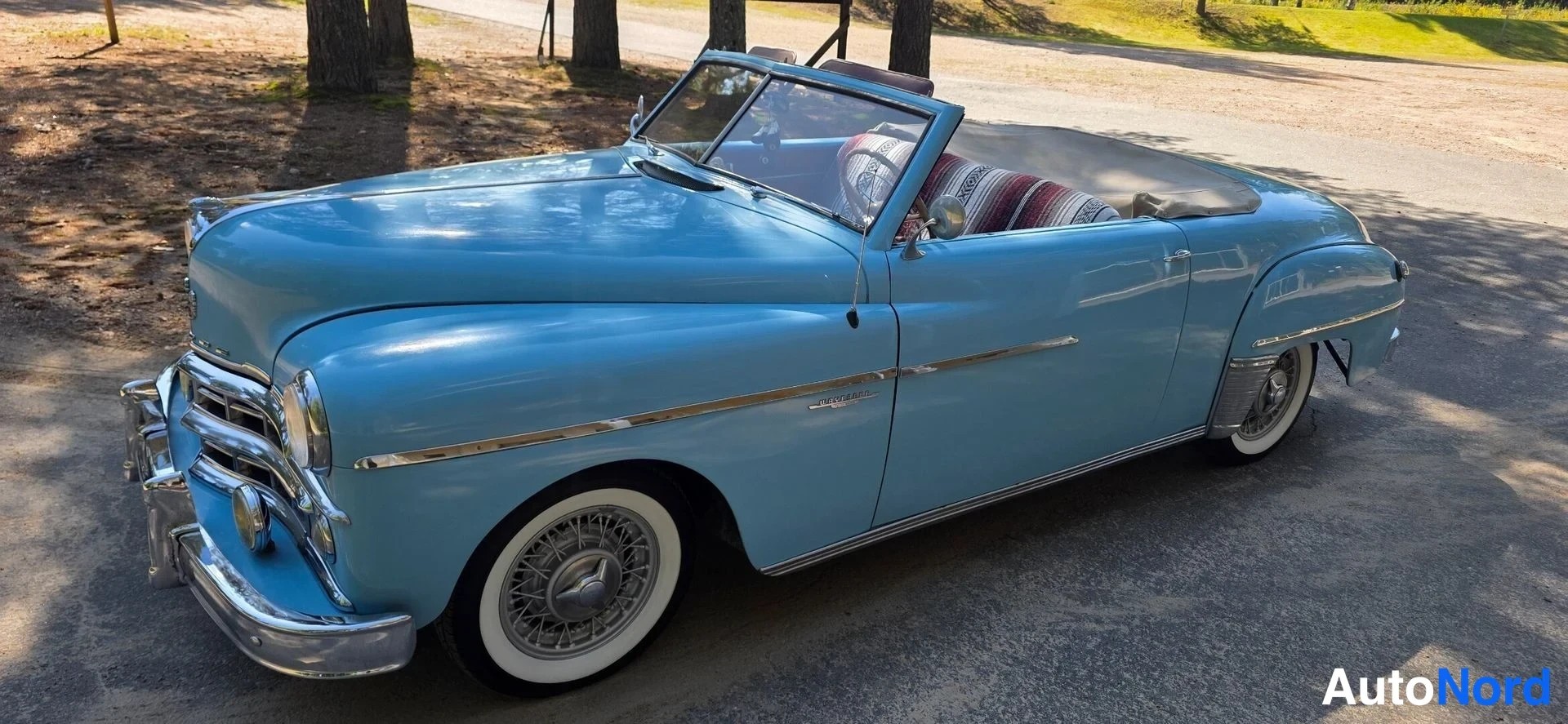 Turkoosi Dodge Wayfahrer Museorekister 1949, etuviisto, keula vasemmalle, kuva 2