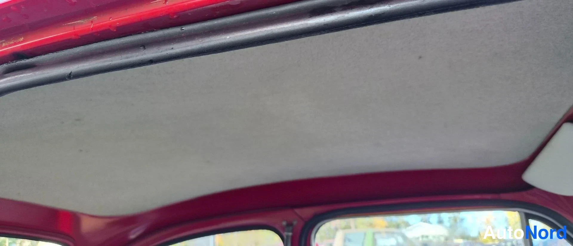 Punainen Fiat 600 1971, ohjaamo, kuva 19
