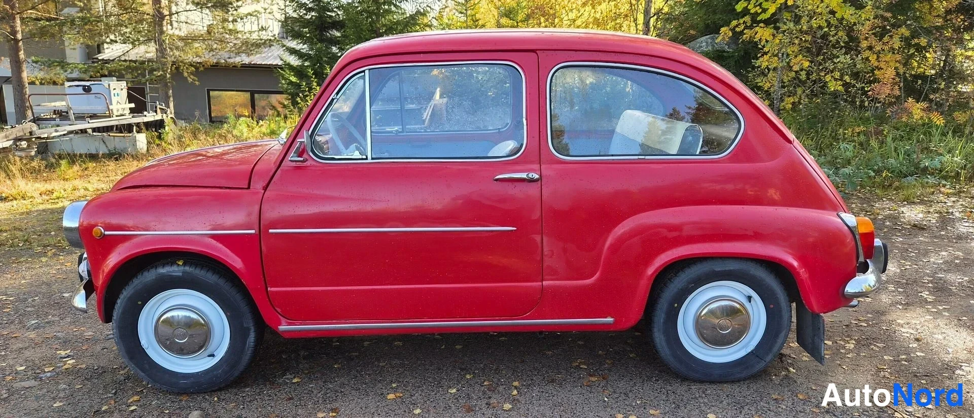 Punainen Fiat 600 1971, sivulta, kuva 10