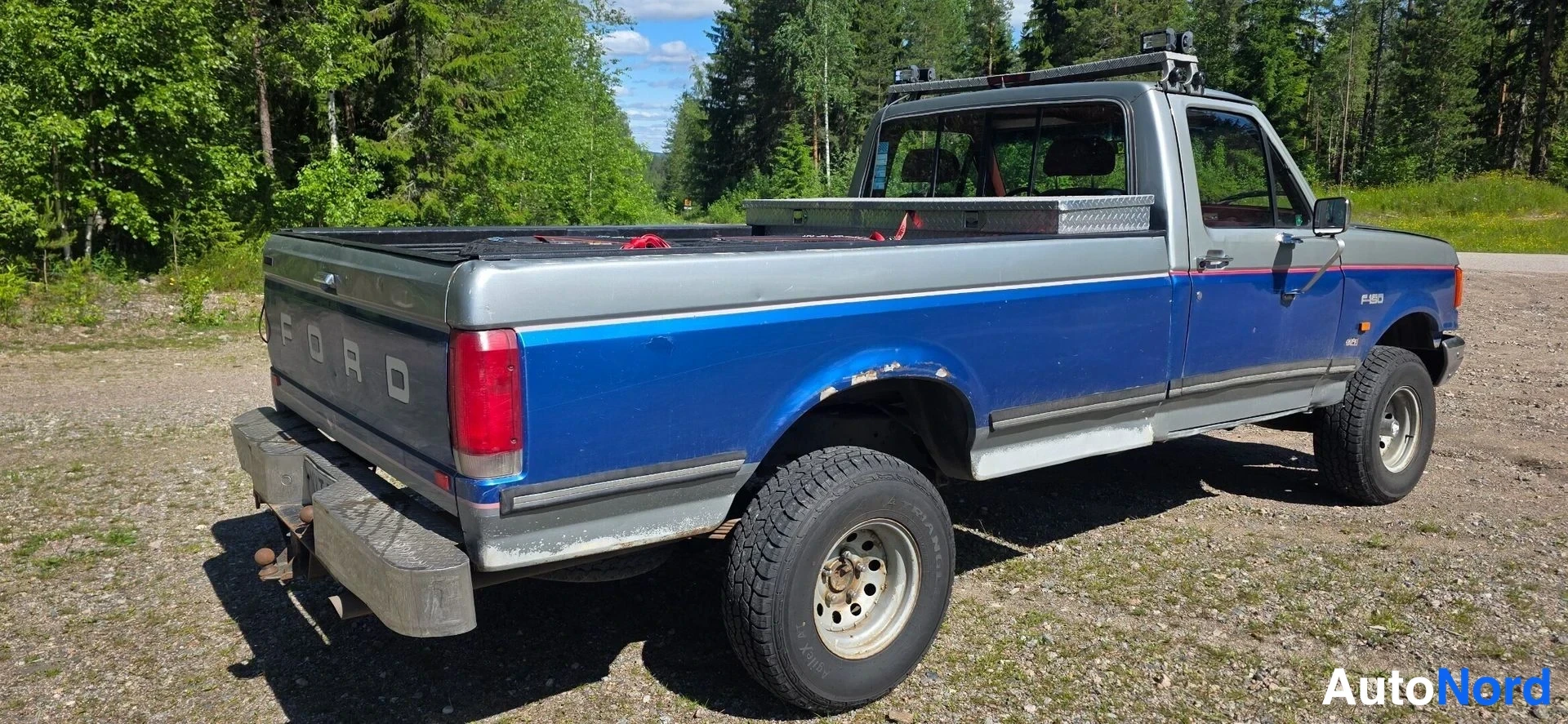 Sininen Ford F-150 1987, takaviisto, kuva 13
