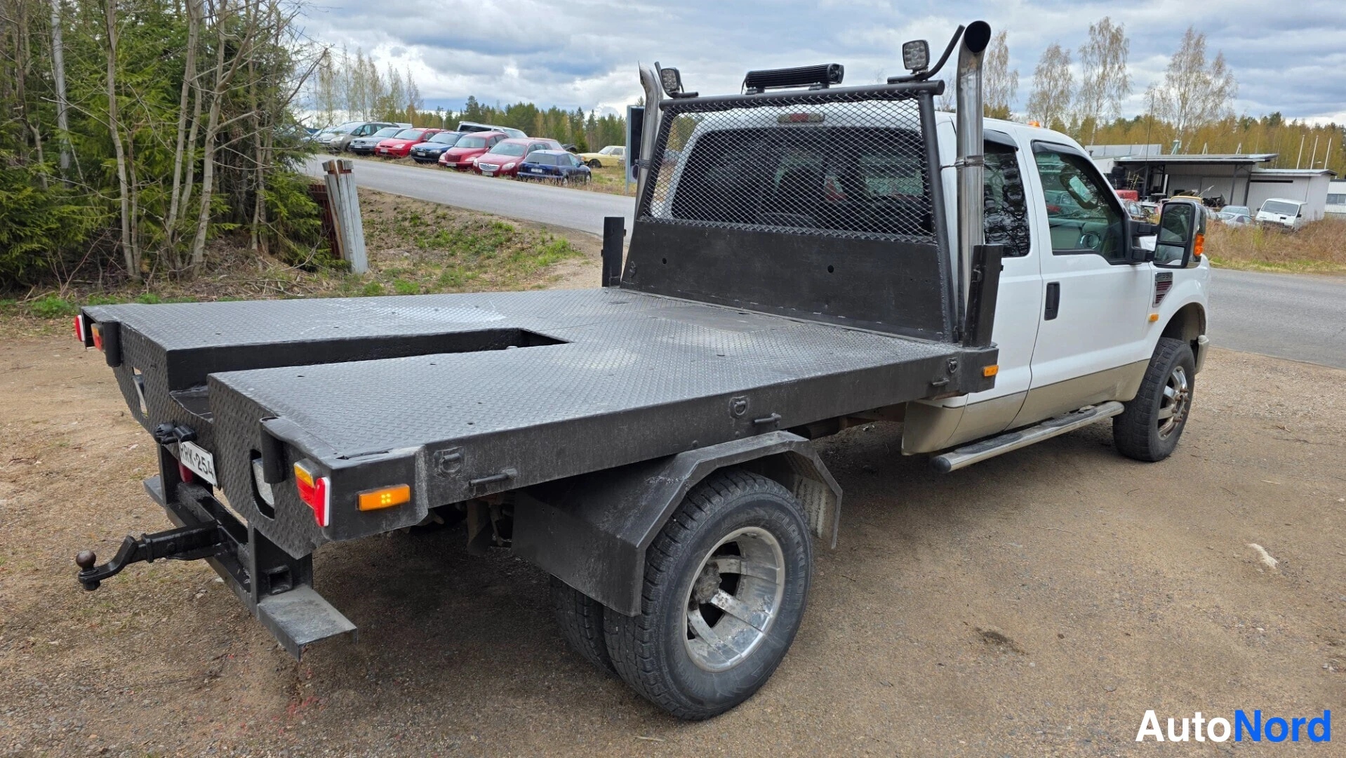 Valkoinen Ford F-350 2008, takaviisto, kuva 8
