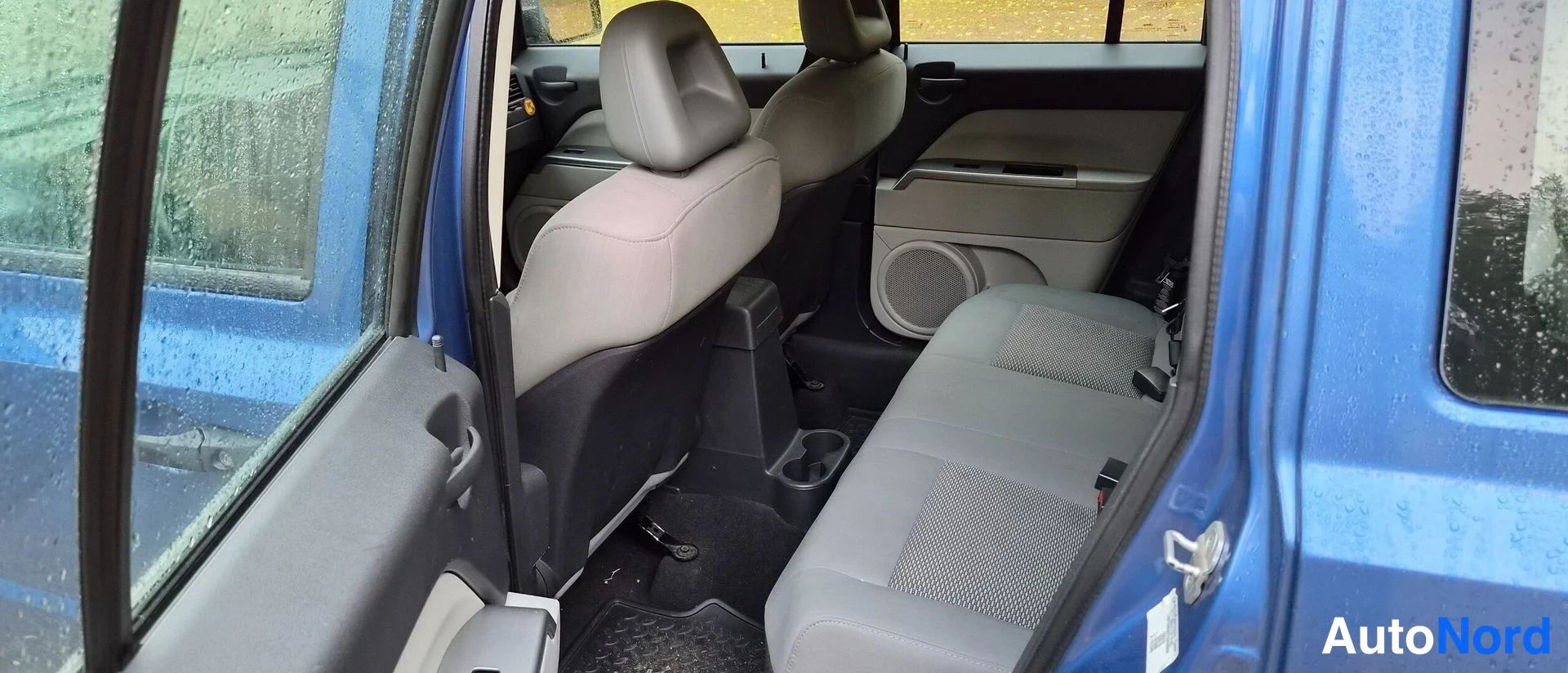 Sininen Jeep Patriot 2010, kuva 15