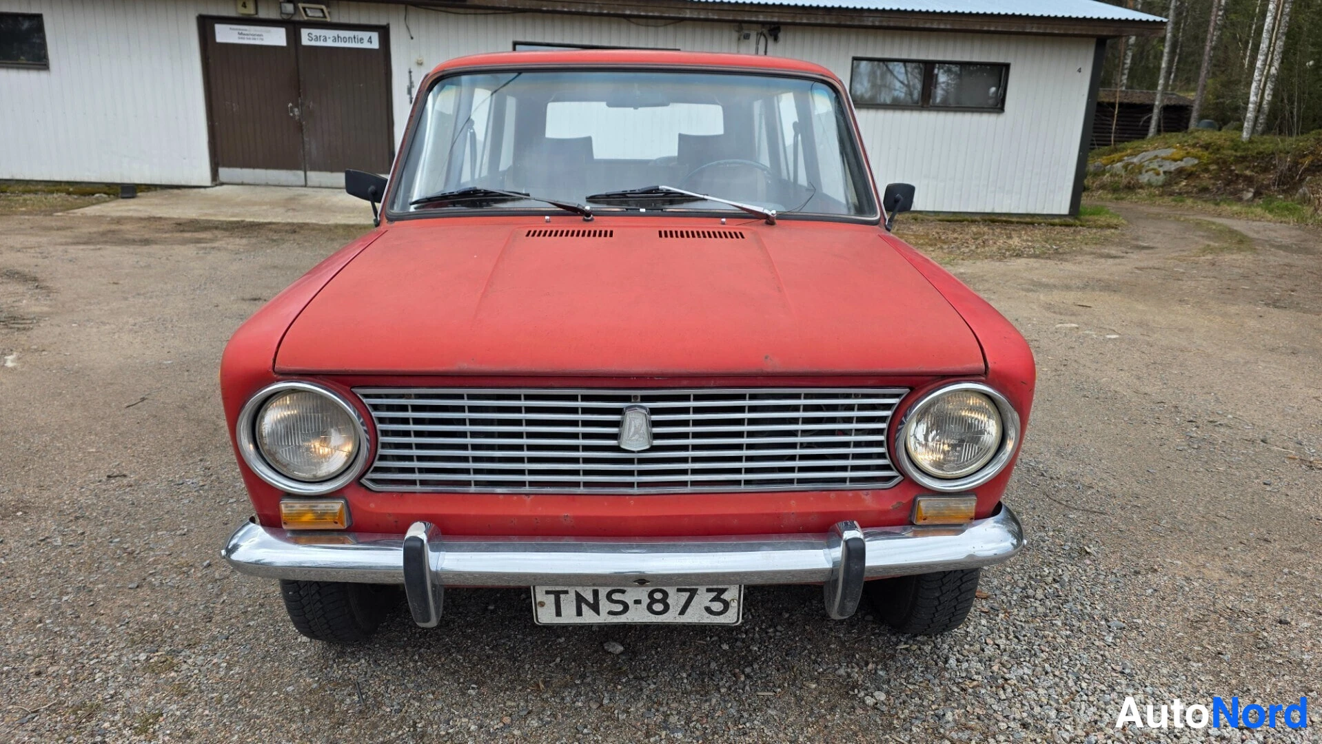 Oranssi Lada 1200 1979, edestä, kuva 6