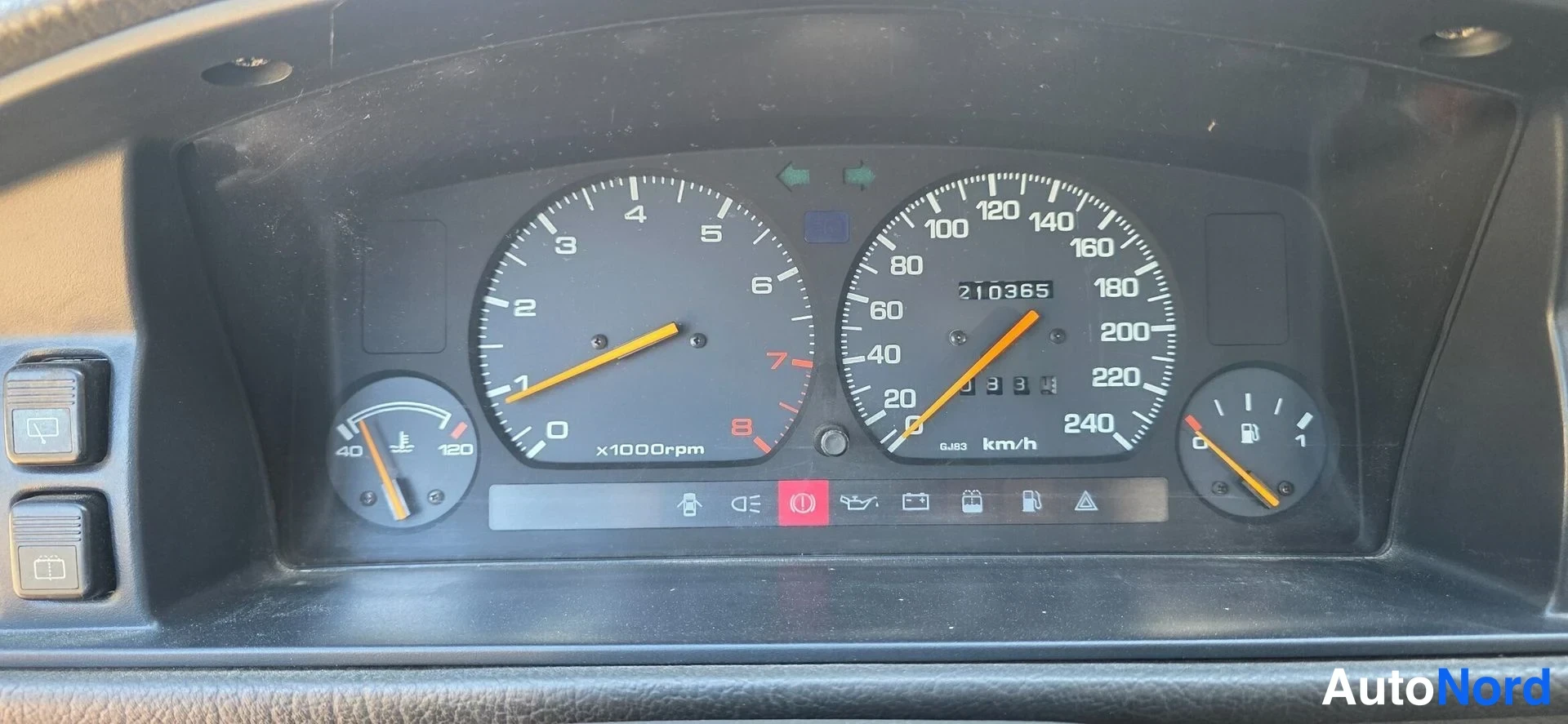 Harmaa Mazda 626 1987, yksityiskohta, kuva 15