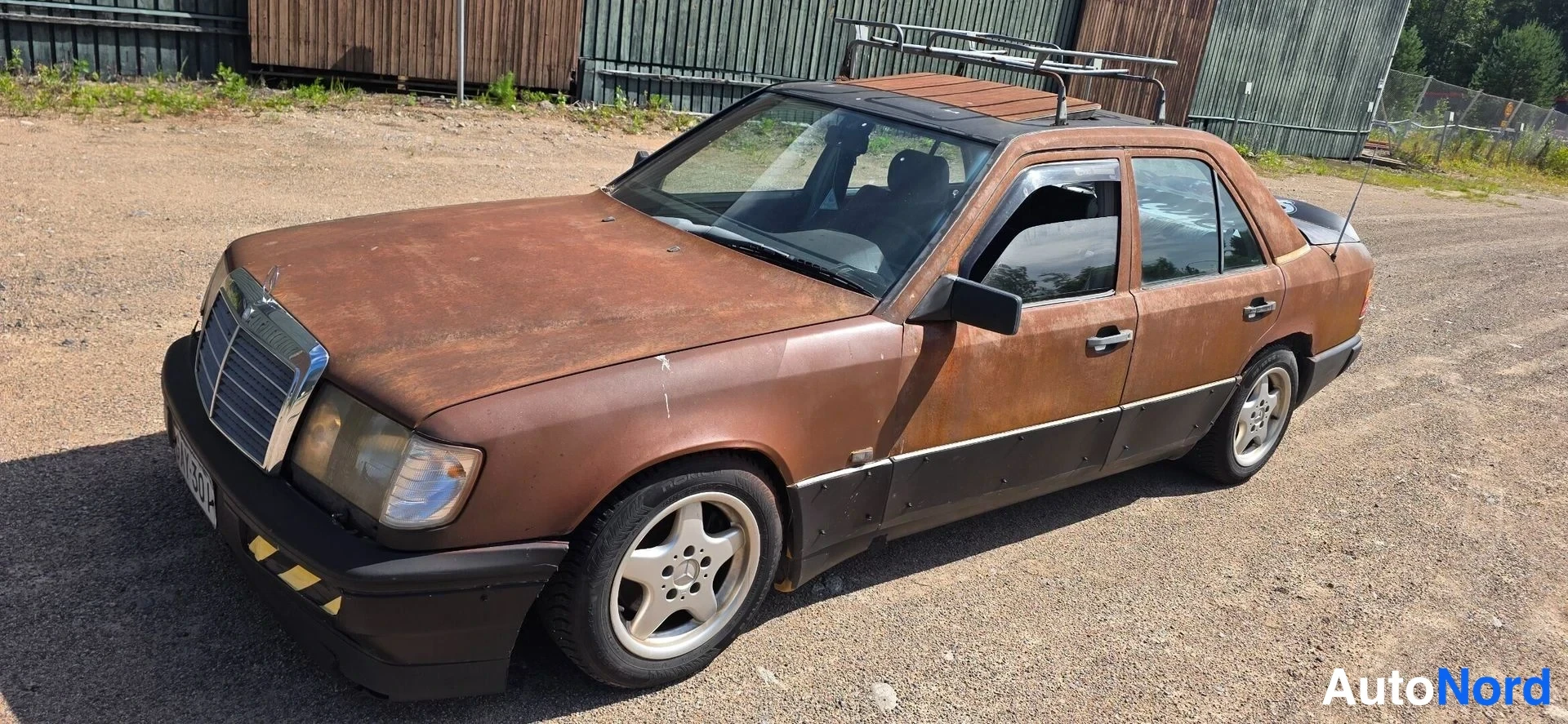 Mercedes-Benz 230 Komea 1990