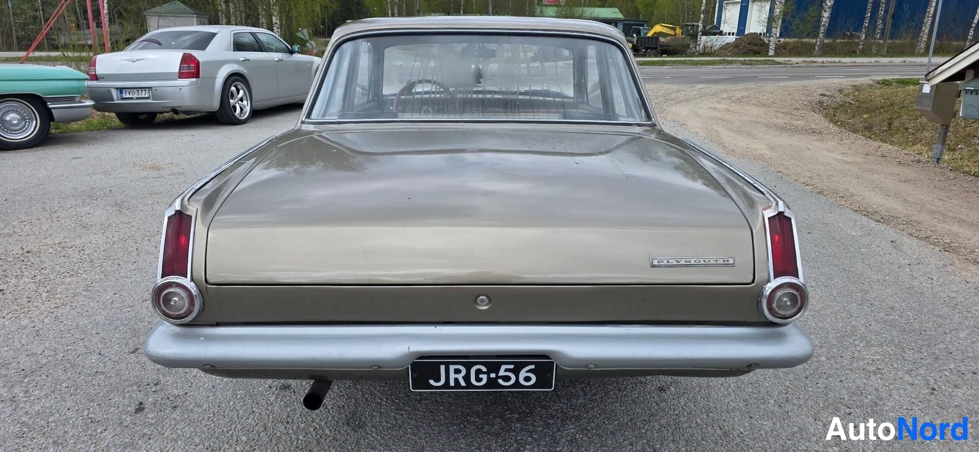 Beige Plymouth Valiant 1964, kuva 13