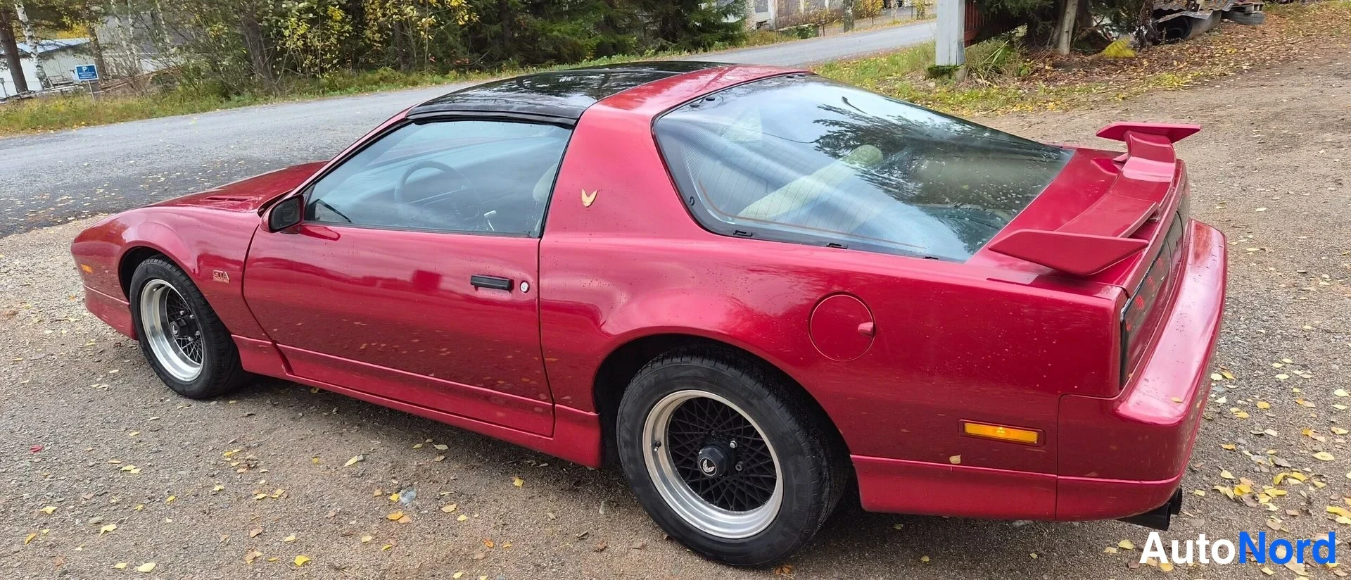 Punainen Pontiac Trans Sport 1988, takaviisto, kuva 7