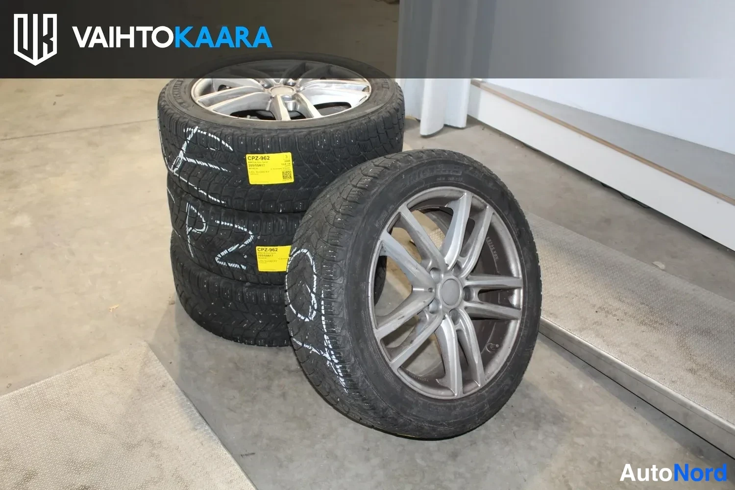 Grå BMW 218i 2023, detalj, bild 7