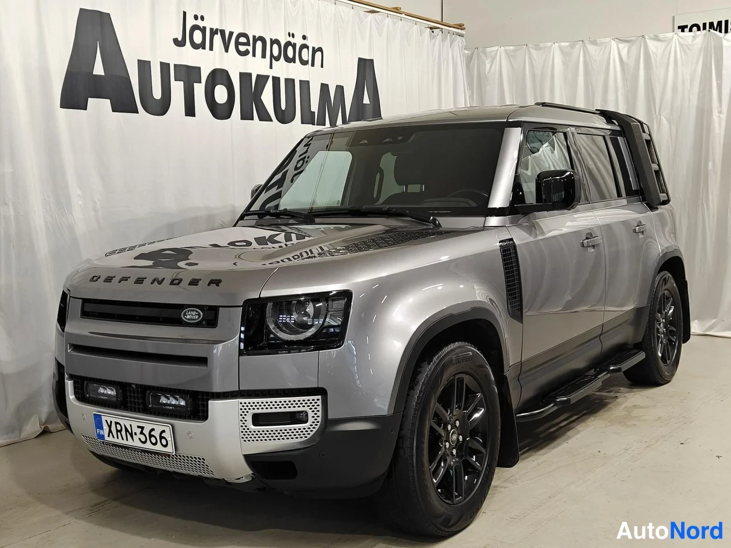 Land Rover Defender 110 D200 SE 2022