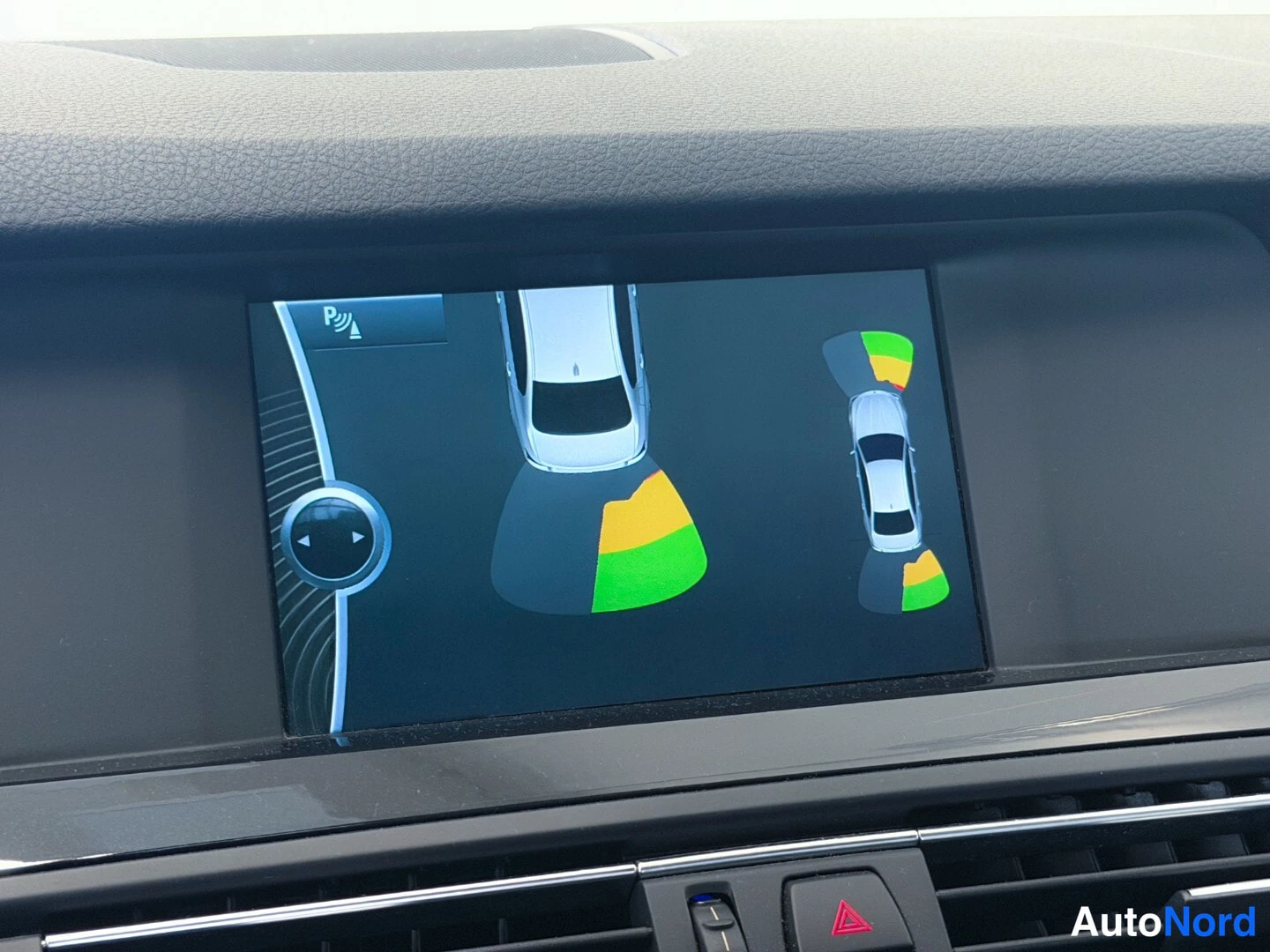 Valkoinen BMW 520d 2013, yksityiskohta, kuva 20