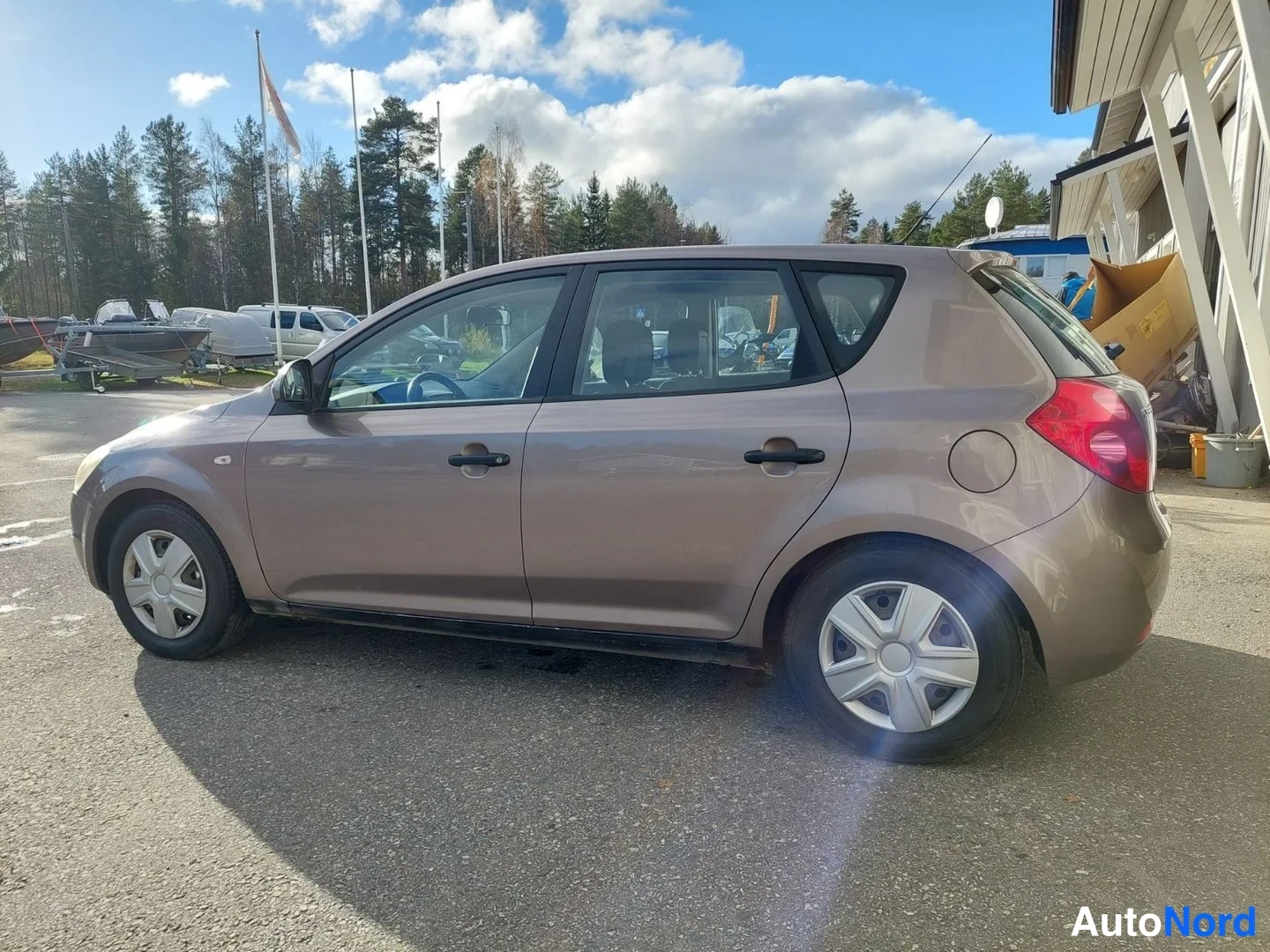 Ruskea Kia Ceed 2007, takaviisto, kuva 6