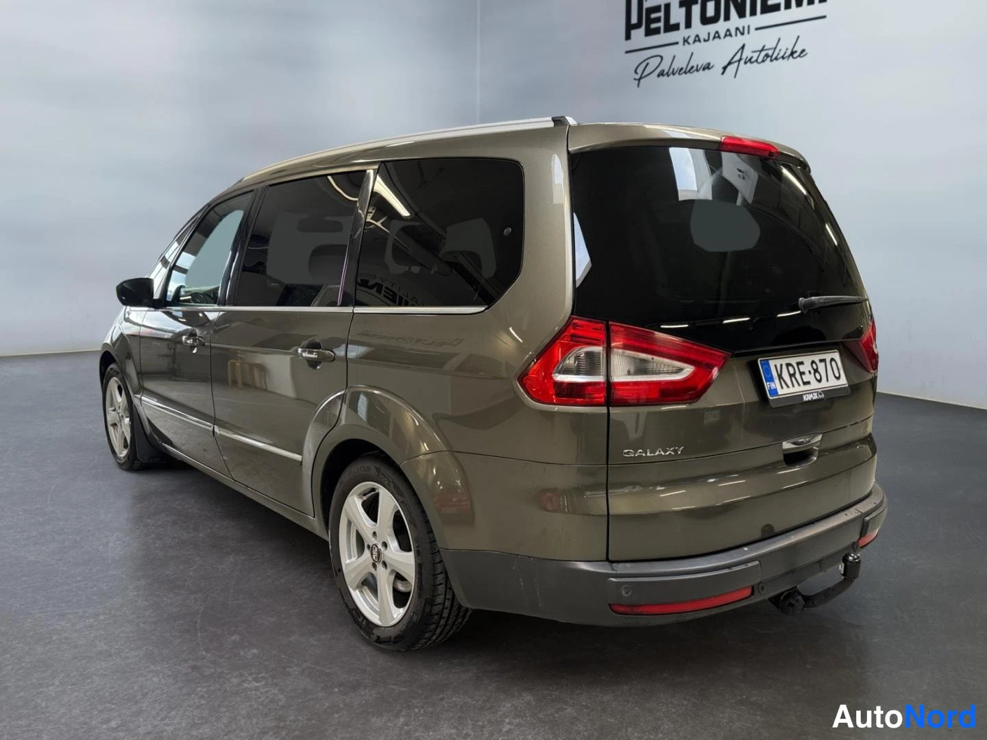 Harmaa Ford Galaxy 2011, takaviisto, kuva 7
