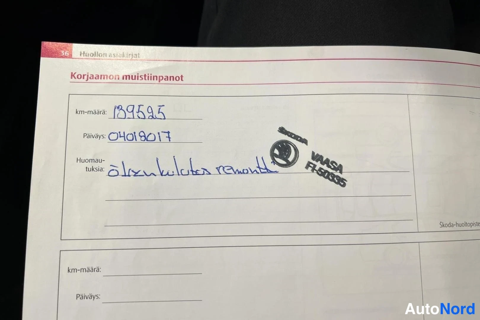 Musta Skoda Octavia 2010, kuva 14
