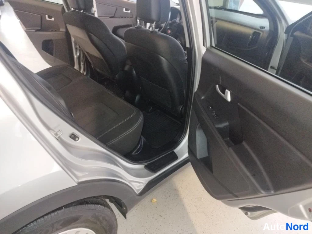 Hopea Kia Sportage 2013, takaistuimet, kuva 15