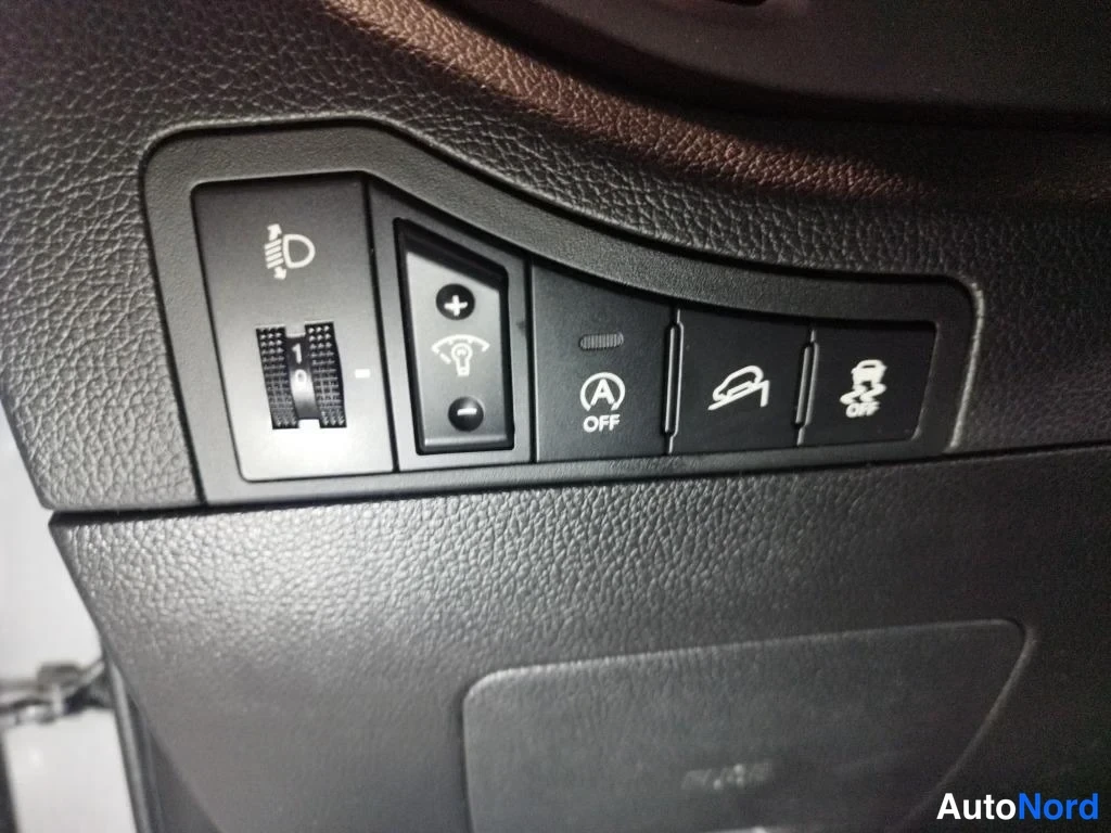 Hopea Kia Sportage 2013, yksityiskohta, kuva 16