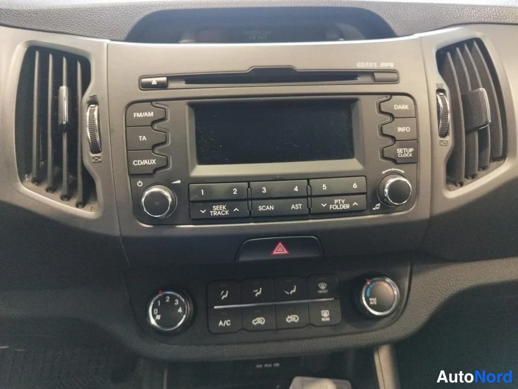 Hopea Kia Sportage 2013, ohjaamo, kuva 12