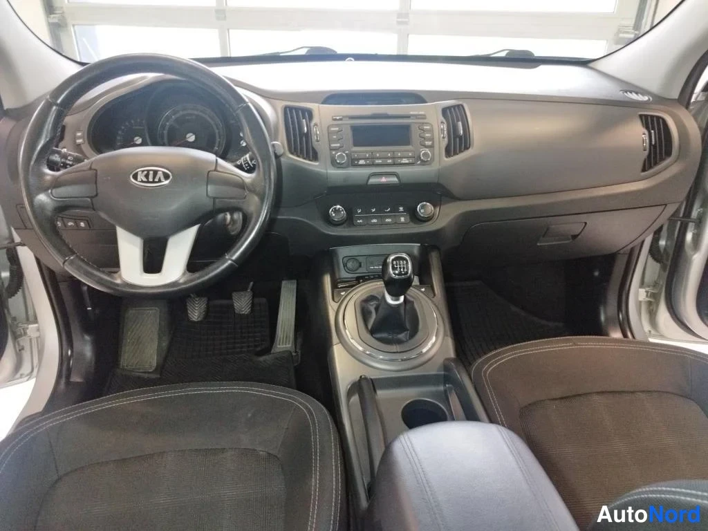 Hopea Kia Sportage 2013, ohjaamo, kuva 7