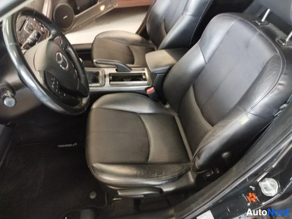 Musta Mazda 6 2010, kuva 10